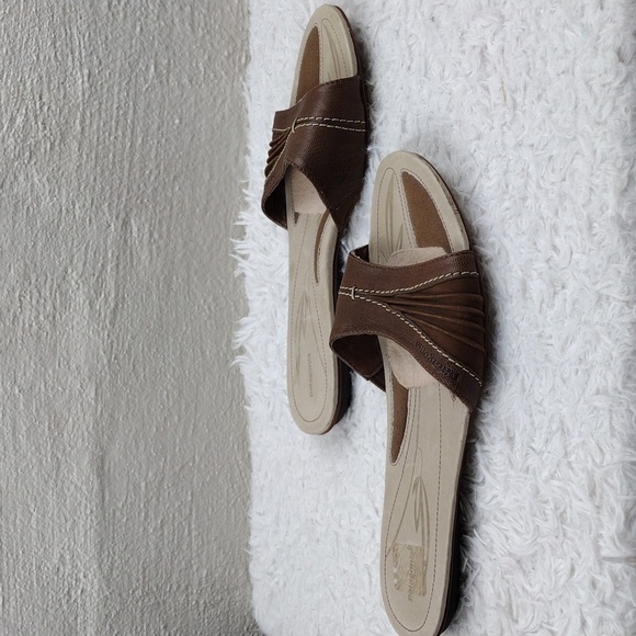 Patagonia Brown Leather Suede Ruching Upper Round Open Toe Slide Flat Sandal - Picture 4 of 16